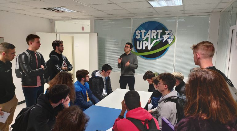 Visita d’estudiants a StartUPV