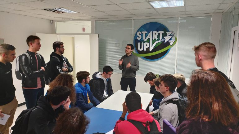 Visita d’estudiants a StartUPV