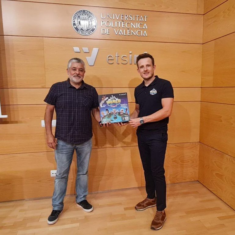 La UPV firma un convenio de colaboración con World Challenge Game coordinado en ETSINF